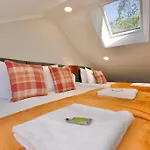 Dane Duplex Studio Four - Stunning Coventry Oasis
